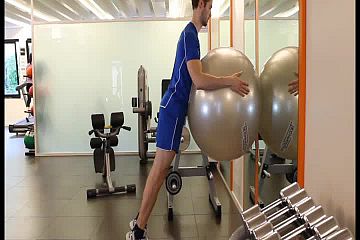 Standing calf the wall fit ball
